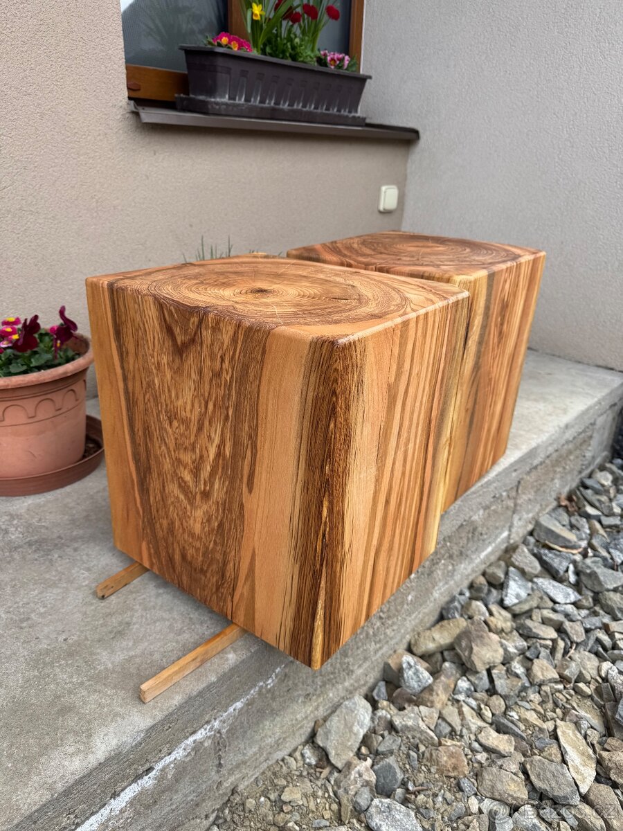 Hranol, špalek, trám jasan na sezení do pergola, táborák