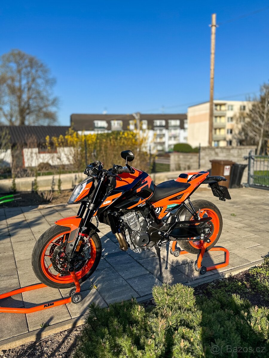 KTM Duke 890 GP 2024. Odpočet DPH.