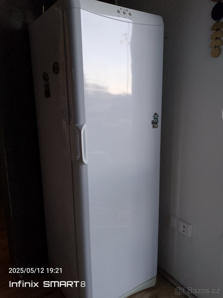 Mrazák Indesit