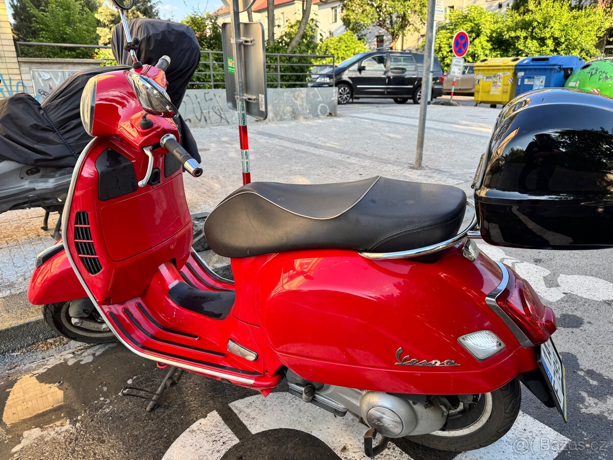 Vespa GTS 300 Super