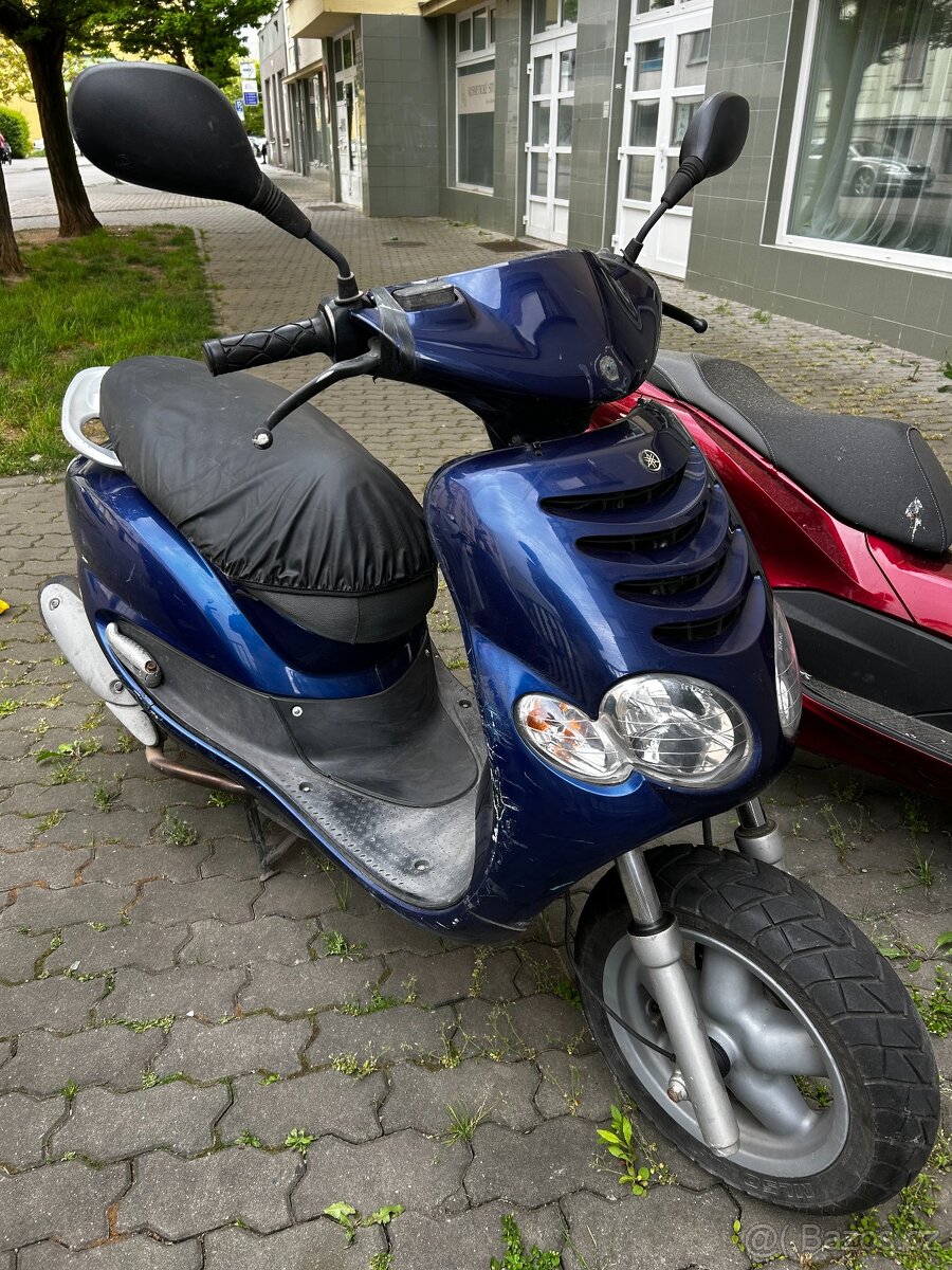 Yamaha Teos 125 – spolehlivý skútr s novou STK (do 2028)