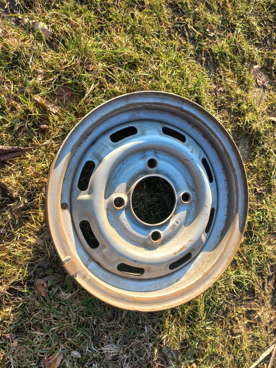 Škoda 120 plechové disky