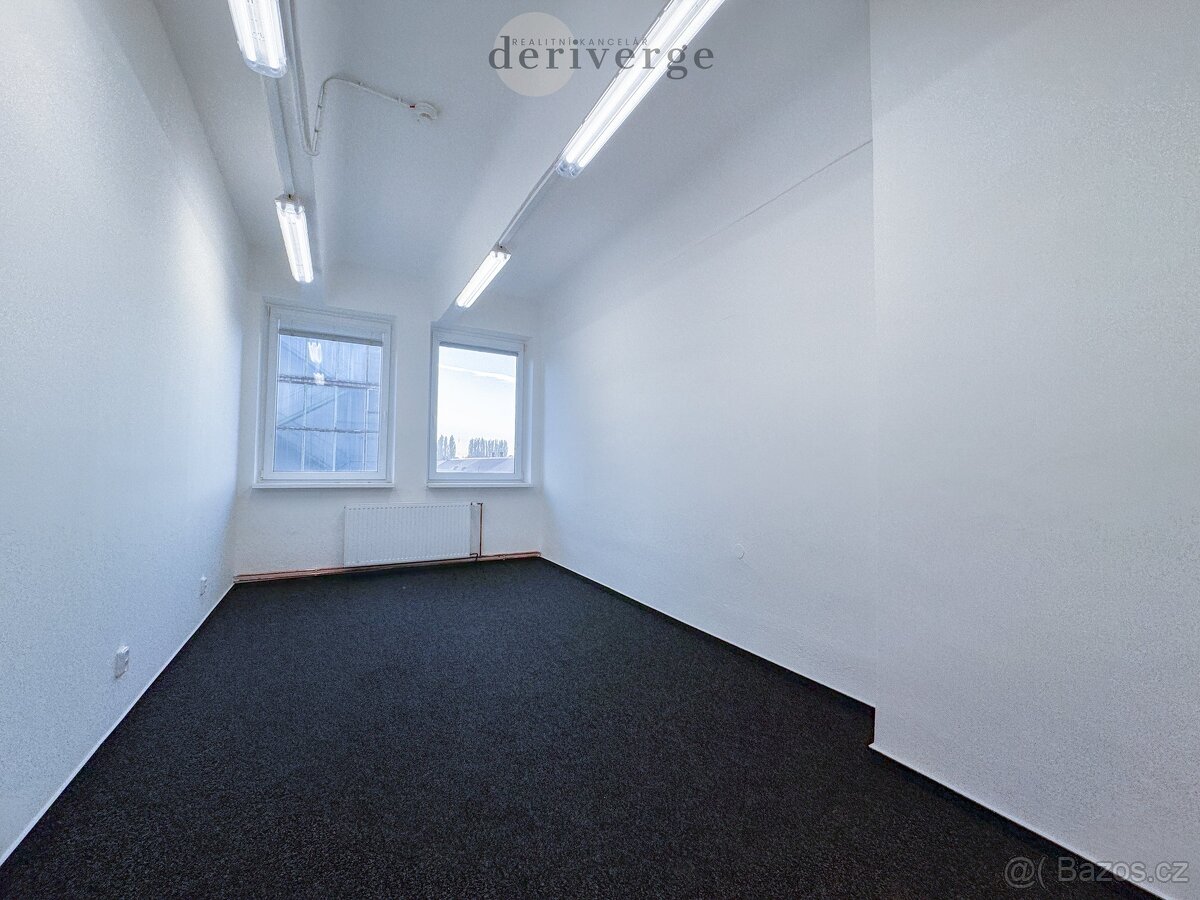 Pronájem kanceláří a skladových prostor, 15 m2 - 30 m2 - Zlí