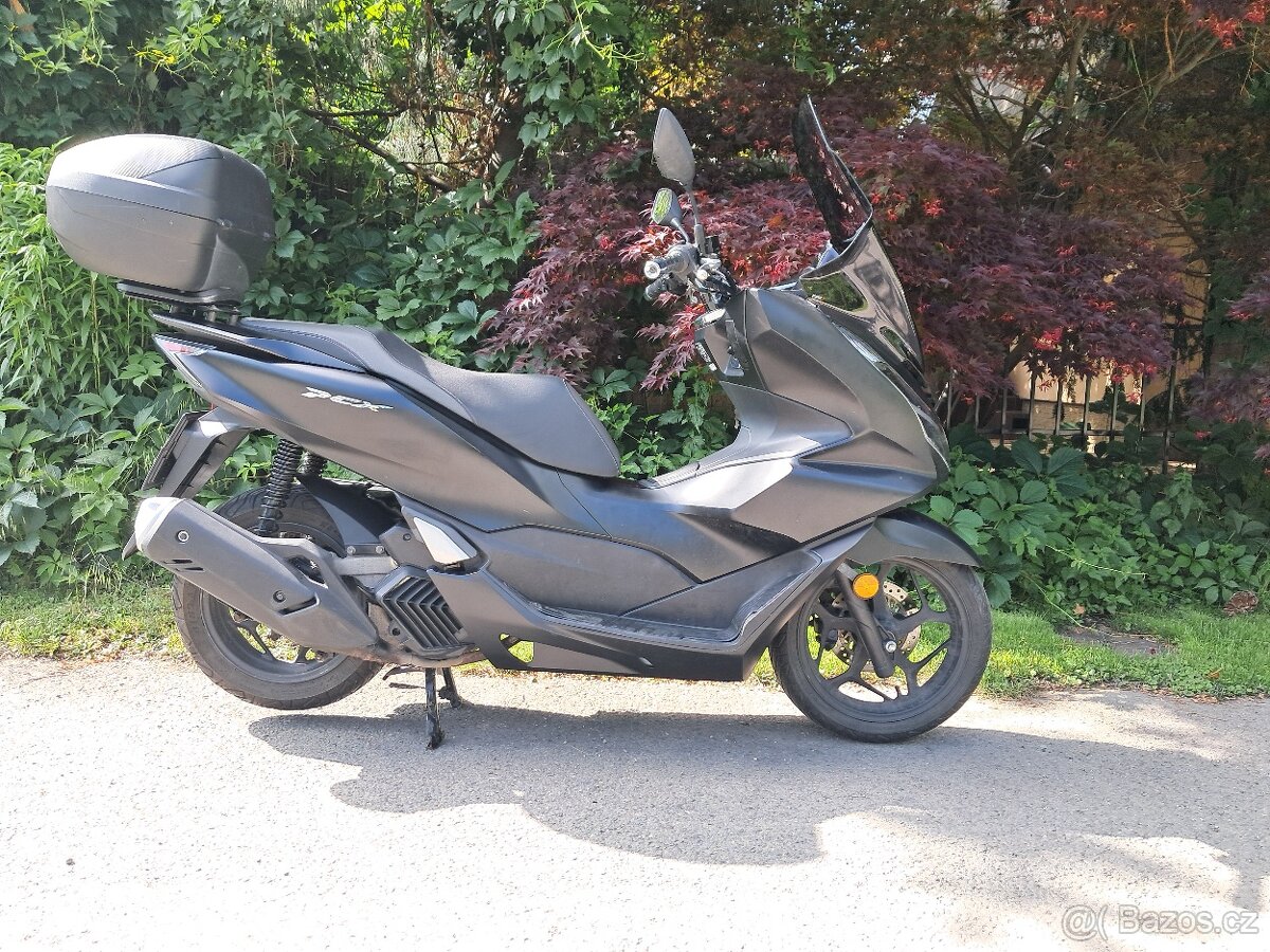 Honda pcx 125 rok 2022