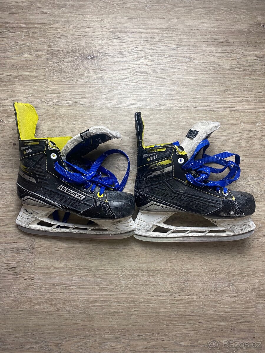 Brusle Bauer Supreme S35