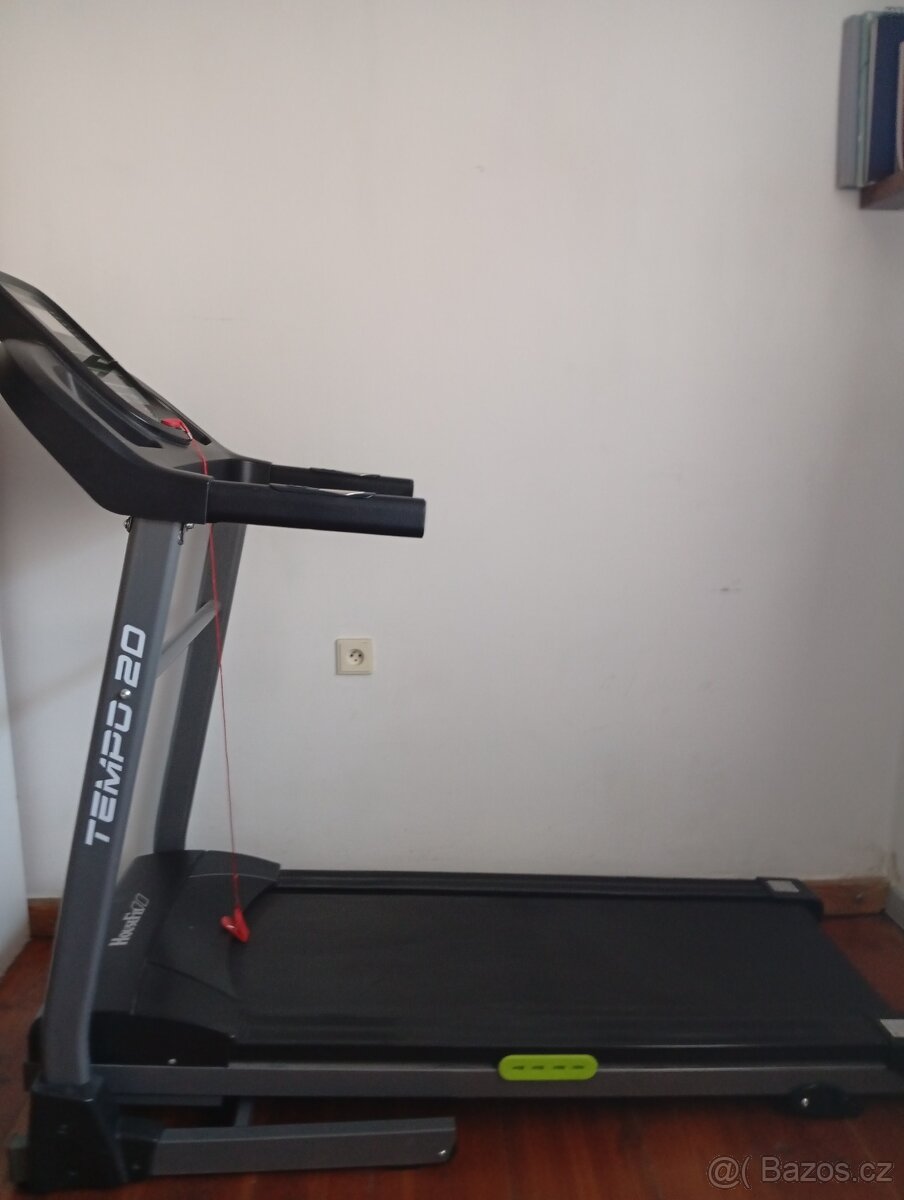 Prodám běžecký pás HouseFit tempo 20