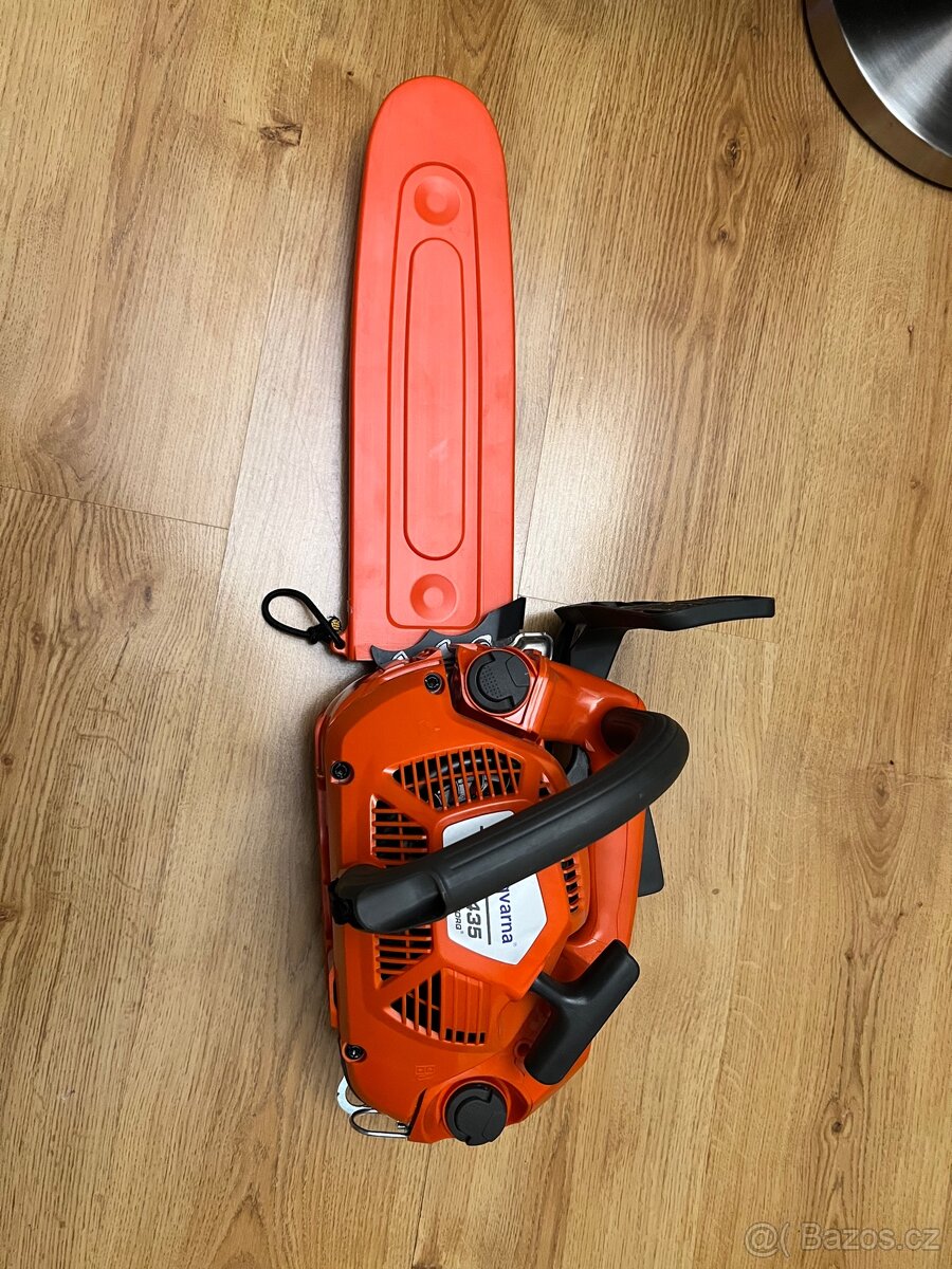 Jednoruční motorová pila Husqvarna T 435