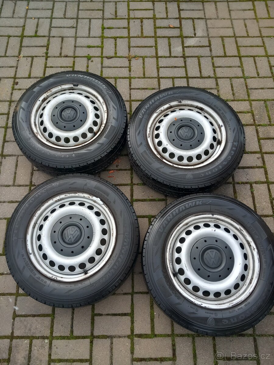 Vw Transporter T5 r16 plecháče