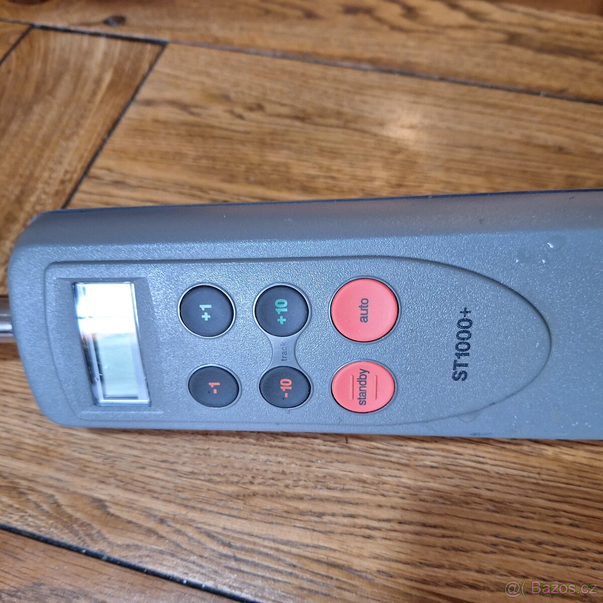 Prodám autopilota na plachetnici Raynmarine 1000+