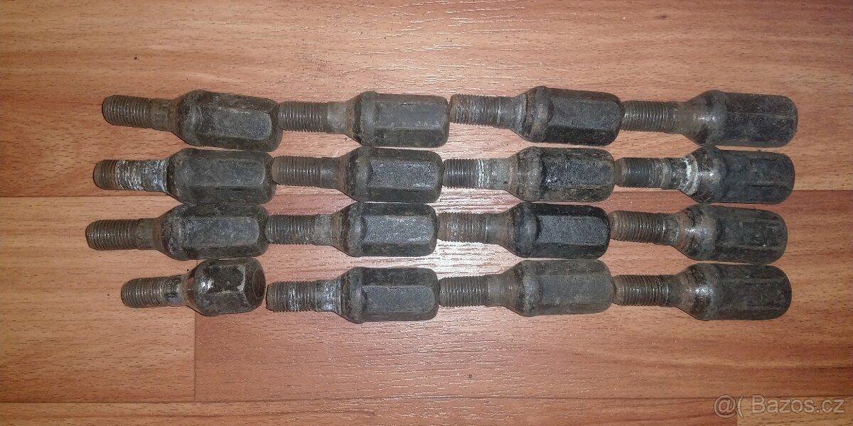 Šrouby M12x1,25x25 16ks