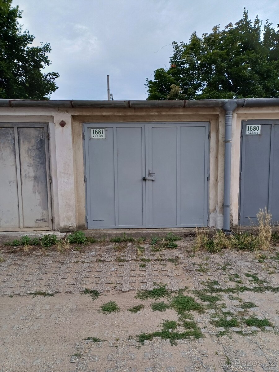Garáž