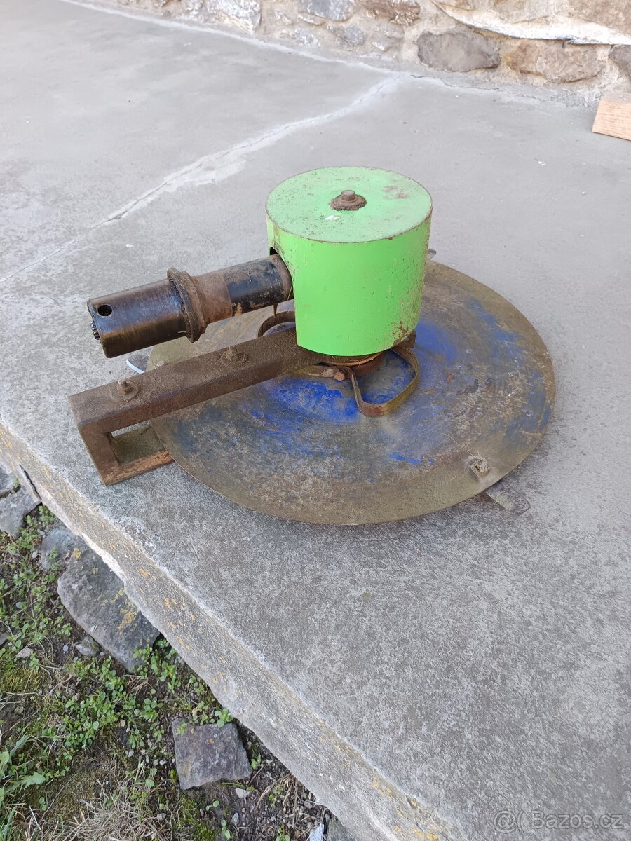 Bubnová sekačka na MF 70