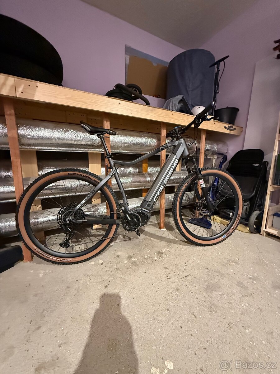 Crussis One Largo 900Wh