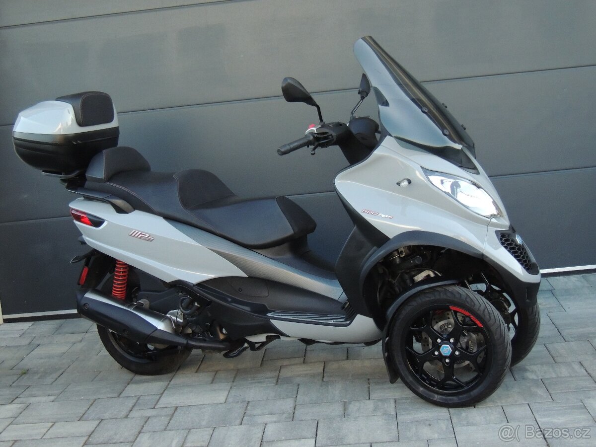 PIAGGIO MP3 500 HPE 2021 ABS ASR ZPÁTEČKA ,,B" řidičák