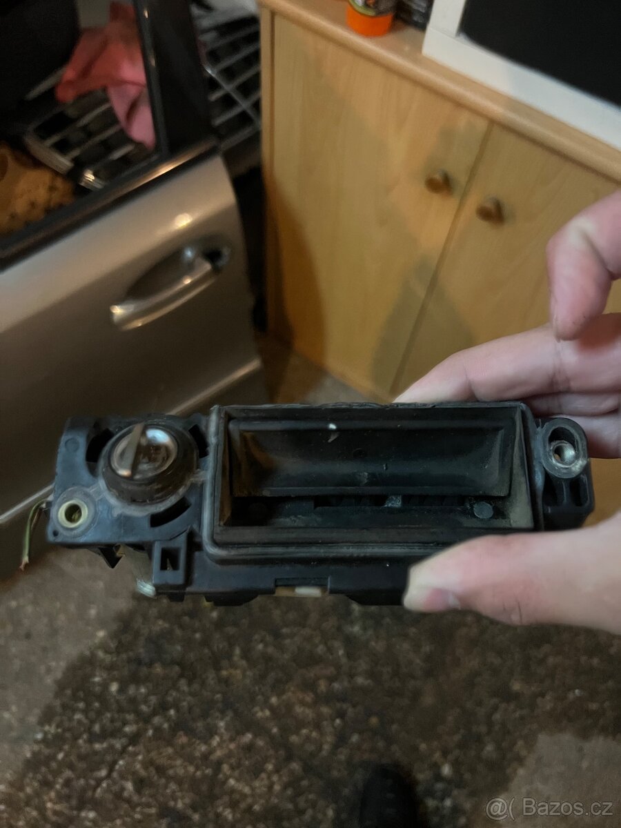 Mercedes w211 zámek pátých dveří komplet