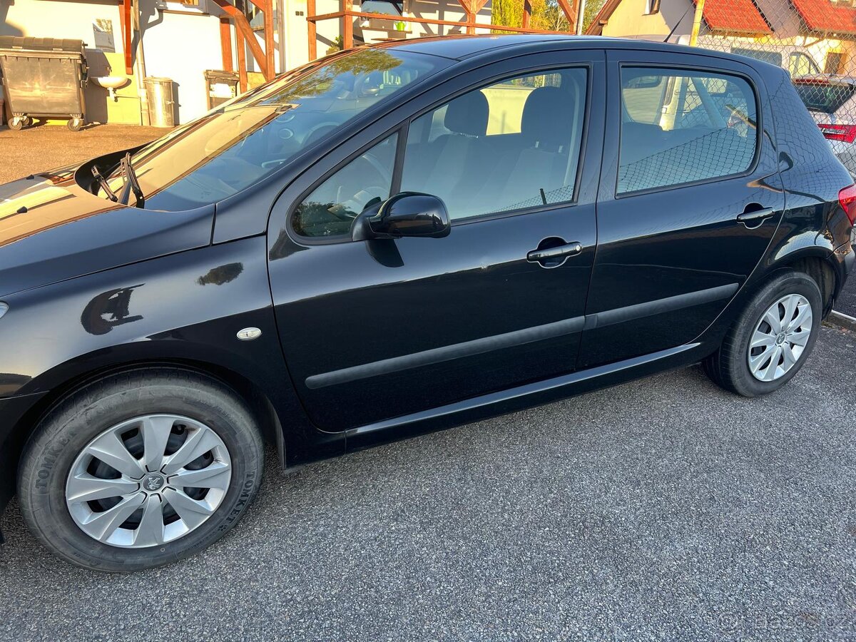 Prodám Peugeot 307 po faceliftu r. výroby 2006