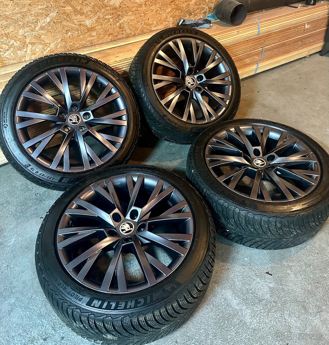 ALU Kola ŠKODA 5x112 R18 A ANTARES Zimní Pneu 235/45/18