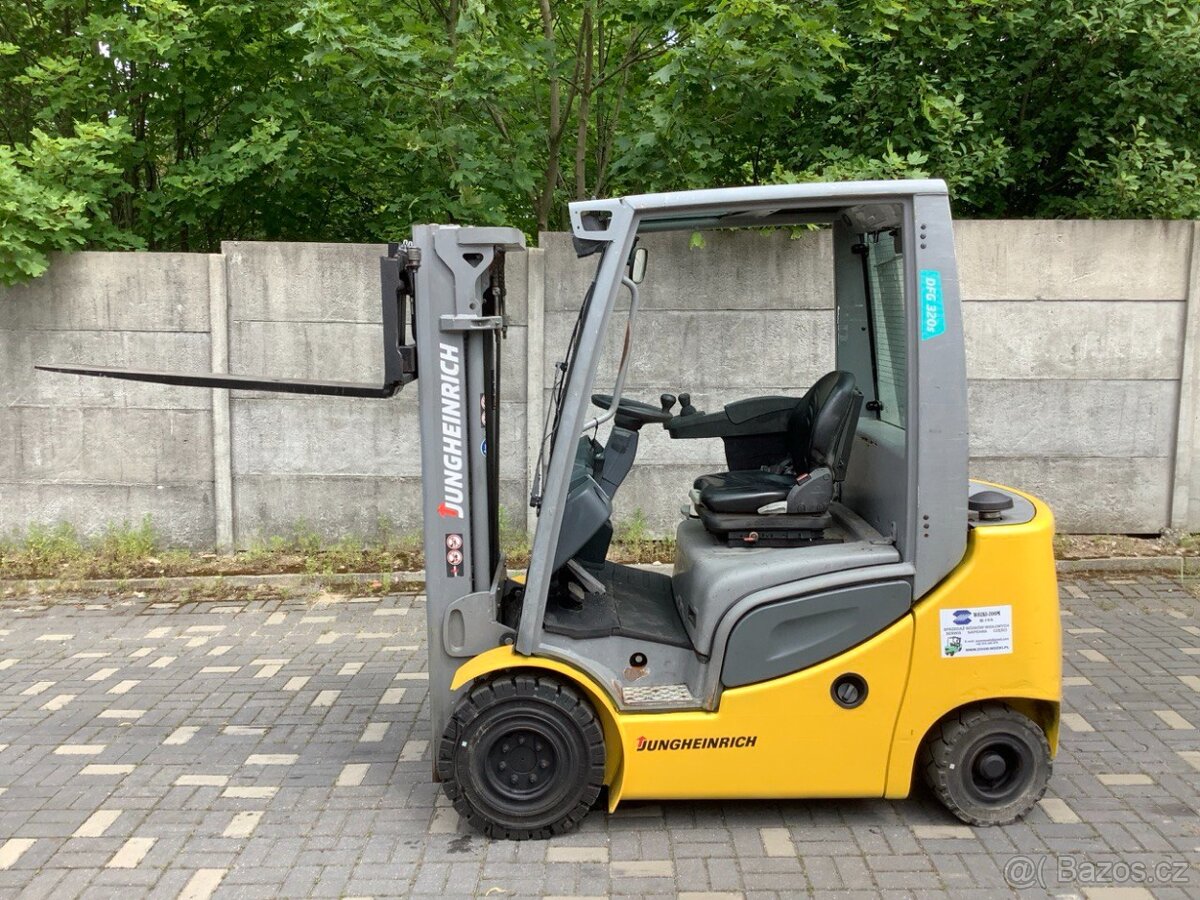 Jungheinrich DFG320s, 2018, Diesel, Triplex, boční posuv