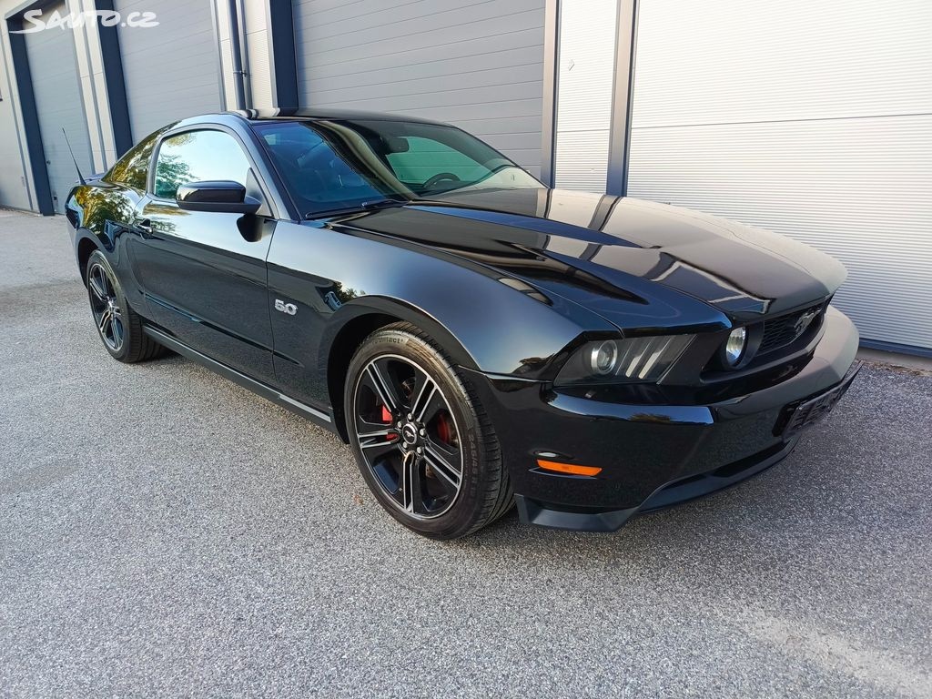 Ford Mustang GT 5.0 V8 Coyote - MANUAL