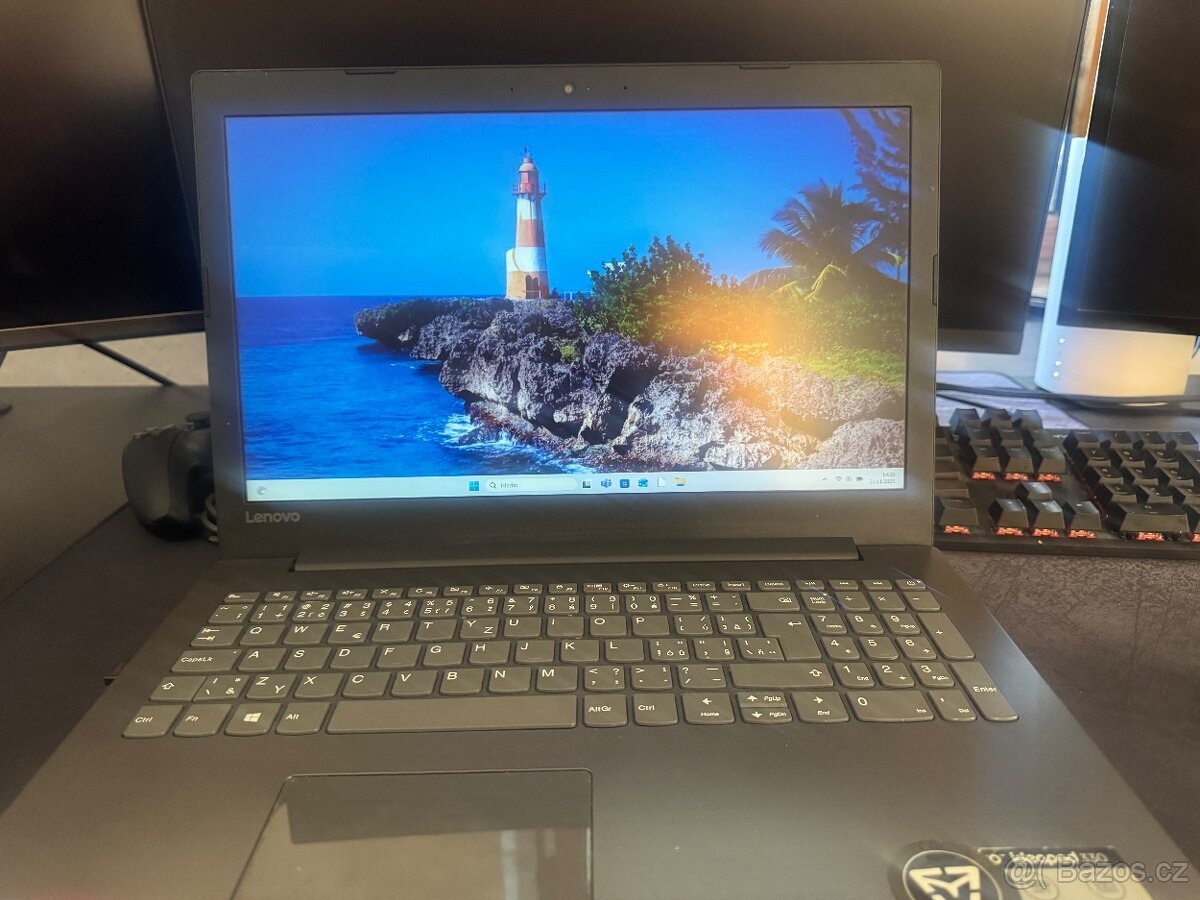 Lenovo IdeaPad 330-15IKB – i5, SSD, GPU – super stav