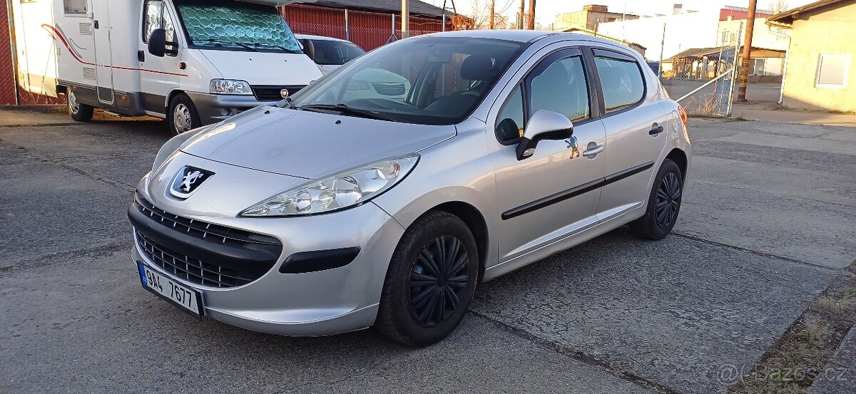Peugeot 207 1.4 i české auto klimatizace