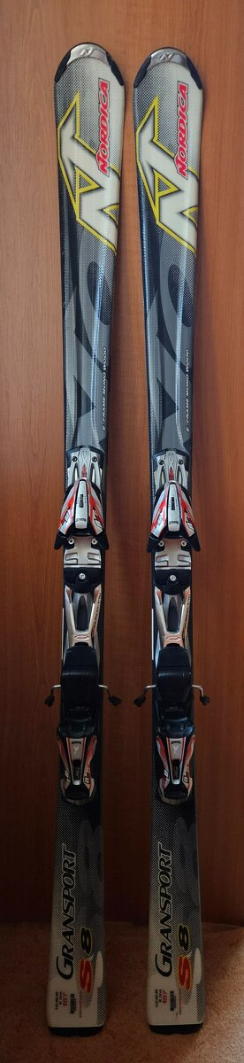 Lyže NORDICA S8, 157 cm