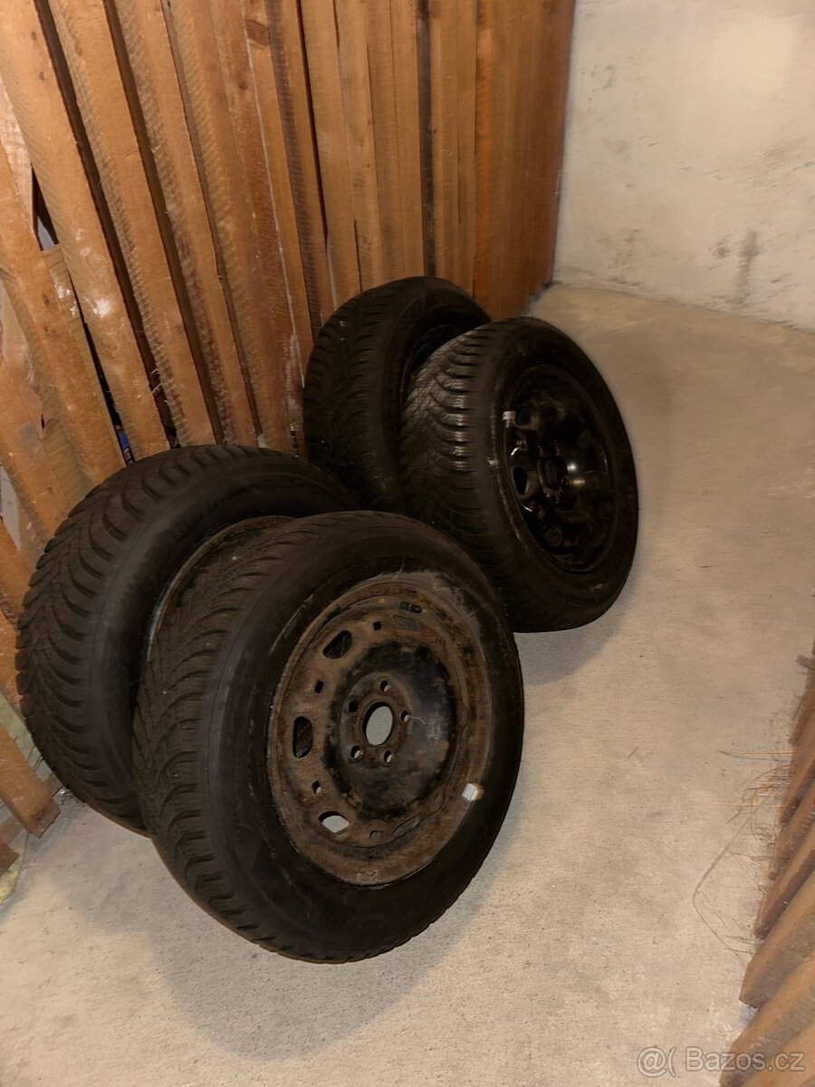 Zimní pneu + plecháče