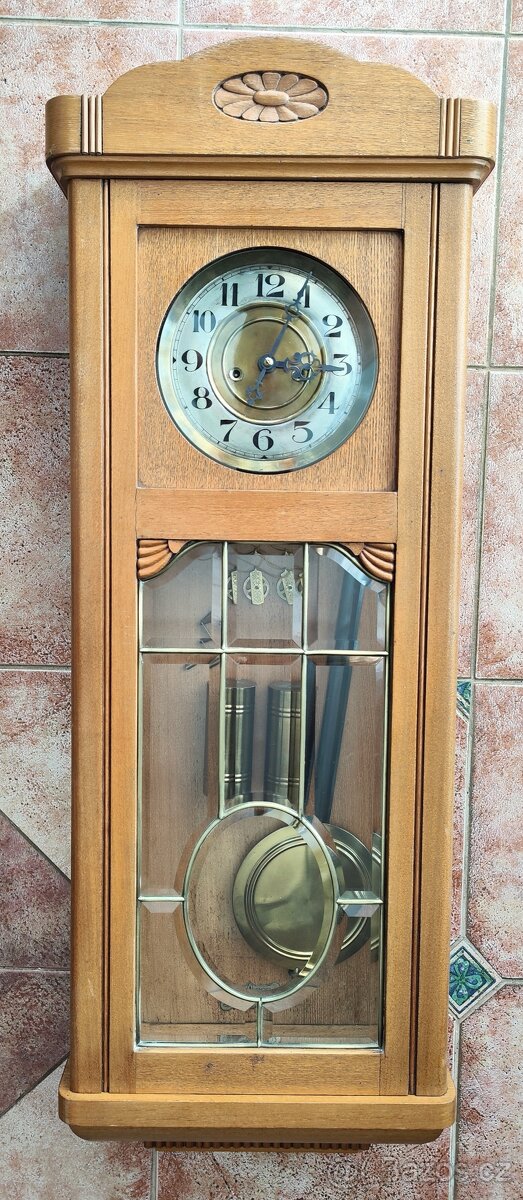 krásné zdobené secesní dvouzávažové hodiny