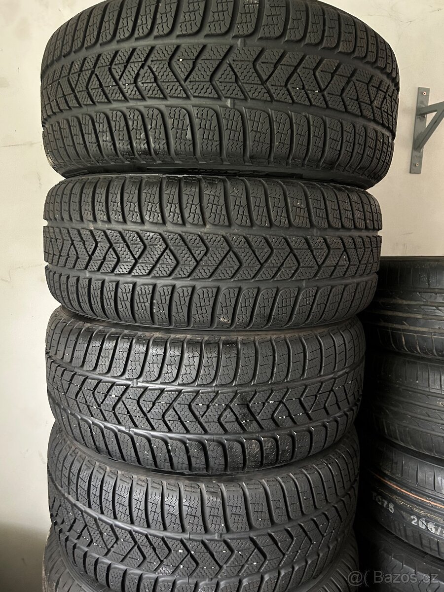 Zimní pneu pirelli 225/50 R17 98V