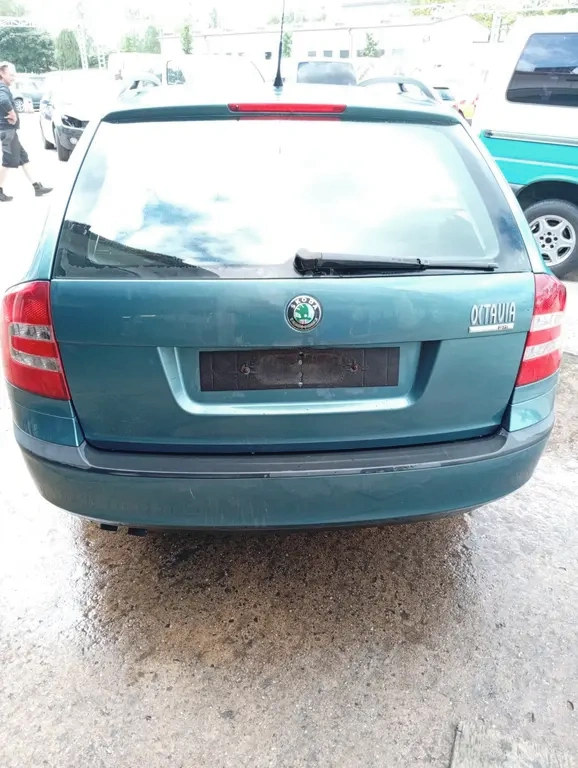 Náhradní díly Octavia Barva 9598
