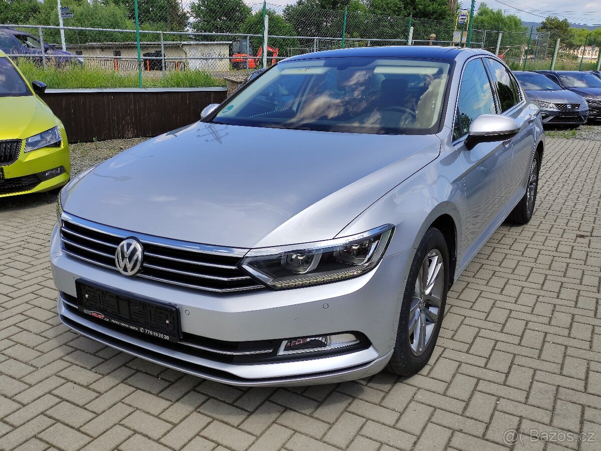 VW Tiguan HIGHLINE 4x4 DSG FullLED NAVI VYHŘ.SEDAČKY KAMERA