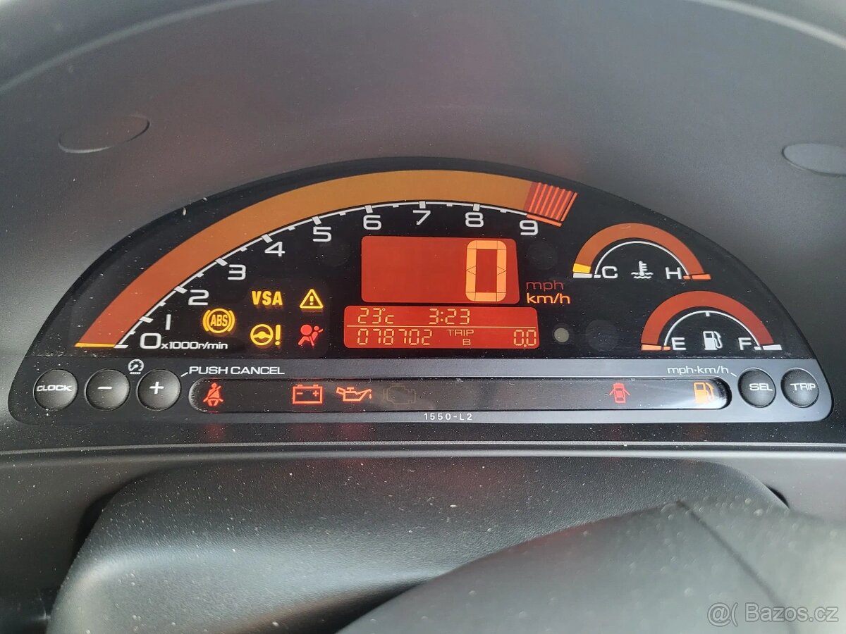 Honda S2000 AP2 budíky VSA