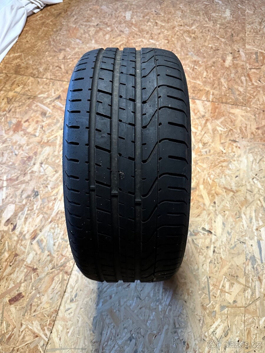255/35 R19 Pireli Pzero