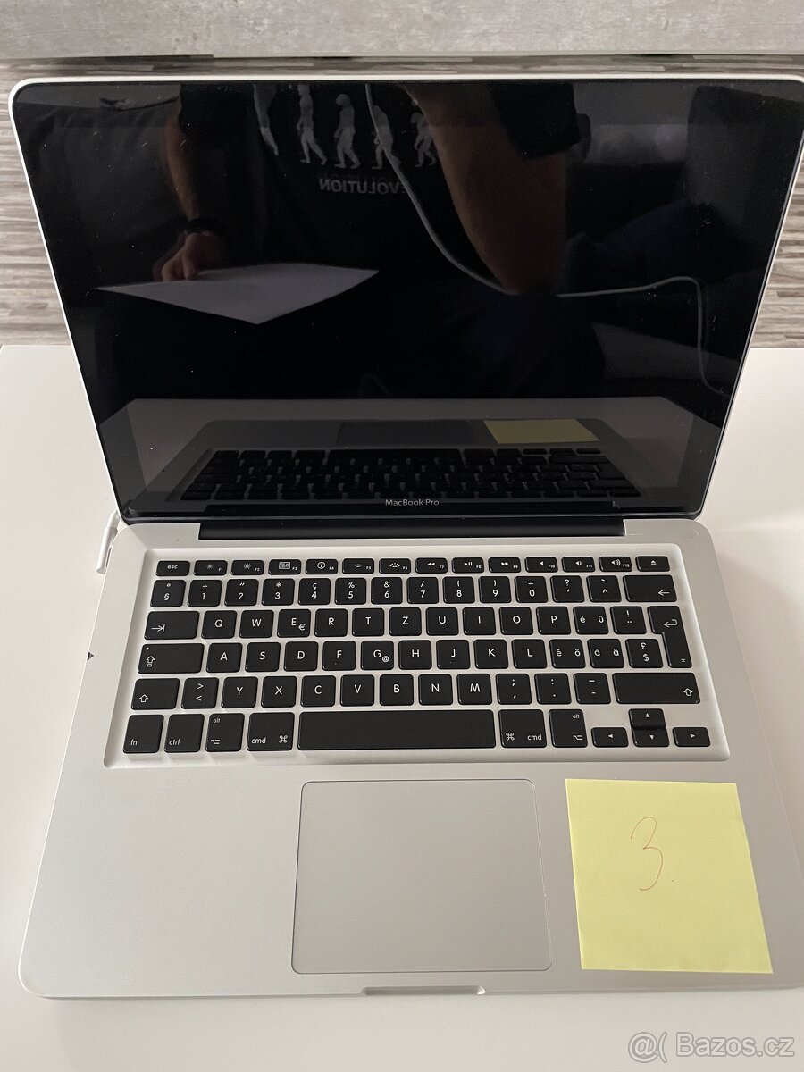 Apple MacBook Pro, 2,26 GHz, 4GB RAM, 1 TB - odhlášeno