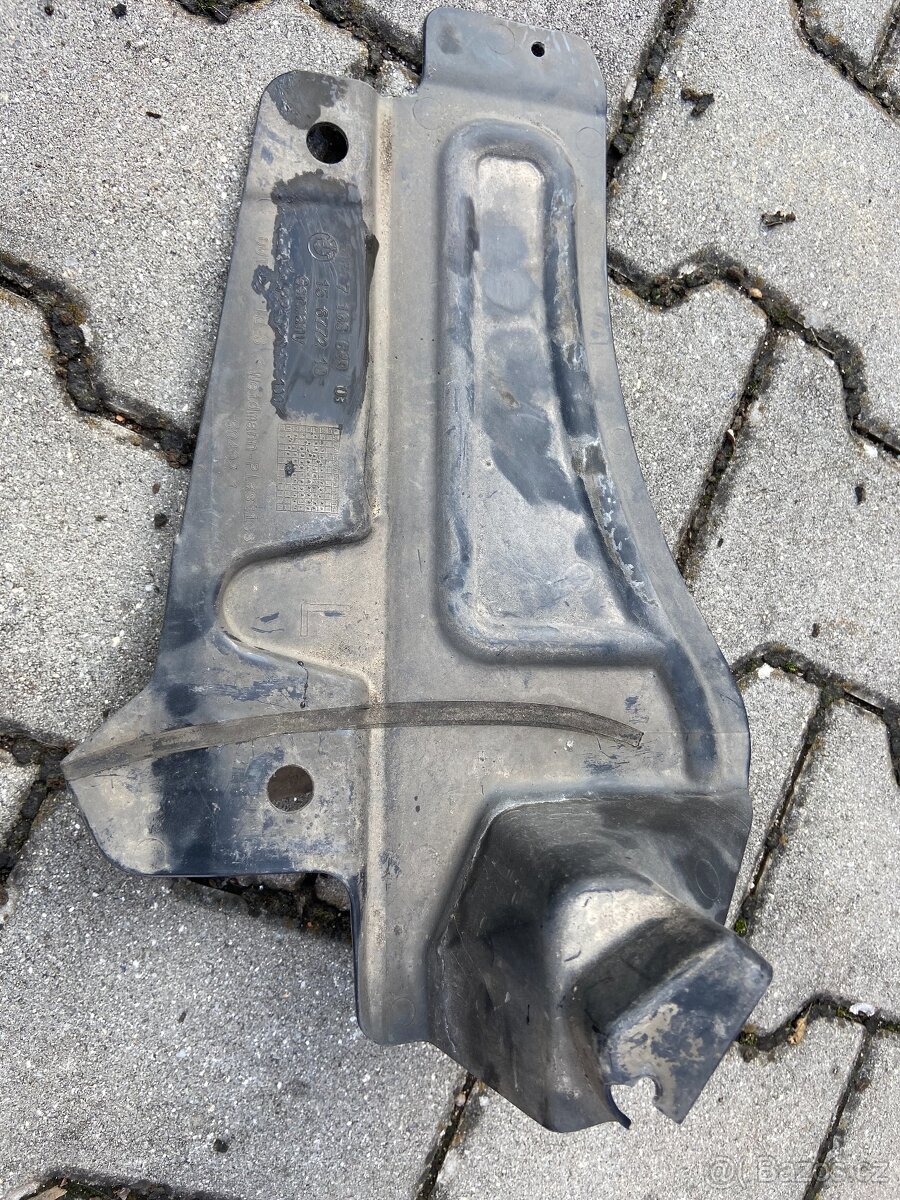 BMW E93 kryt podvozku 7166649