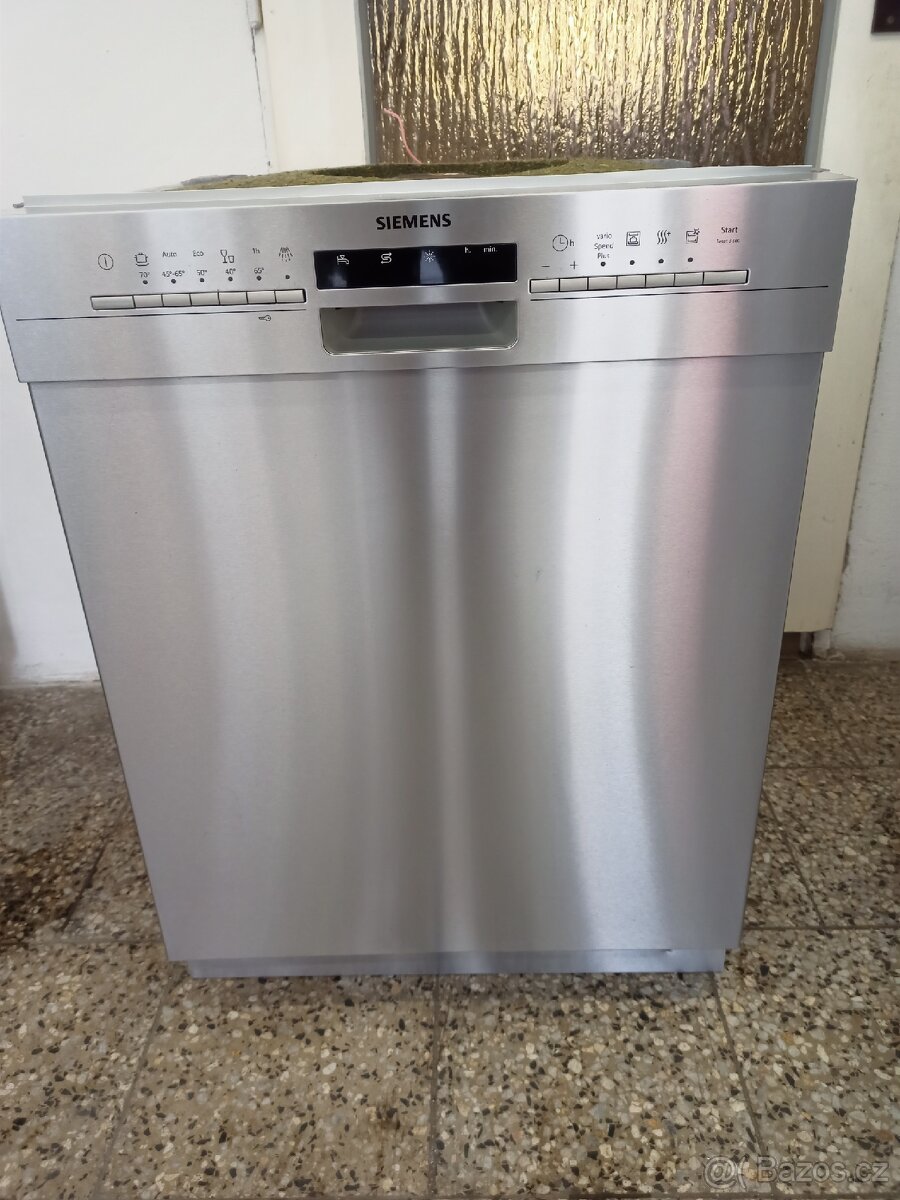 Myčka nádobí Siemens podstavná
