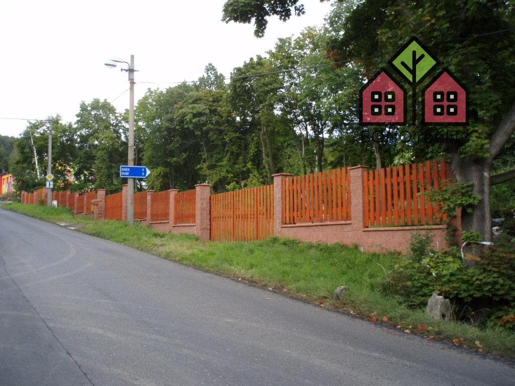 Stavební pozemek o výměře 1305 m2, inž. sítě u pozemku, Košť