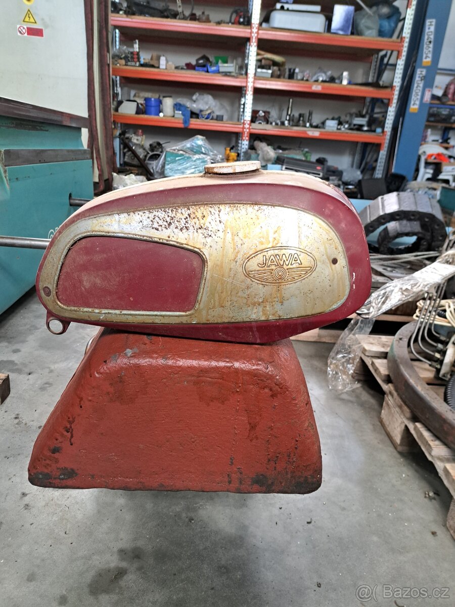 Nadrž Jawa 350