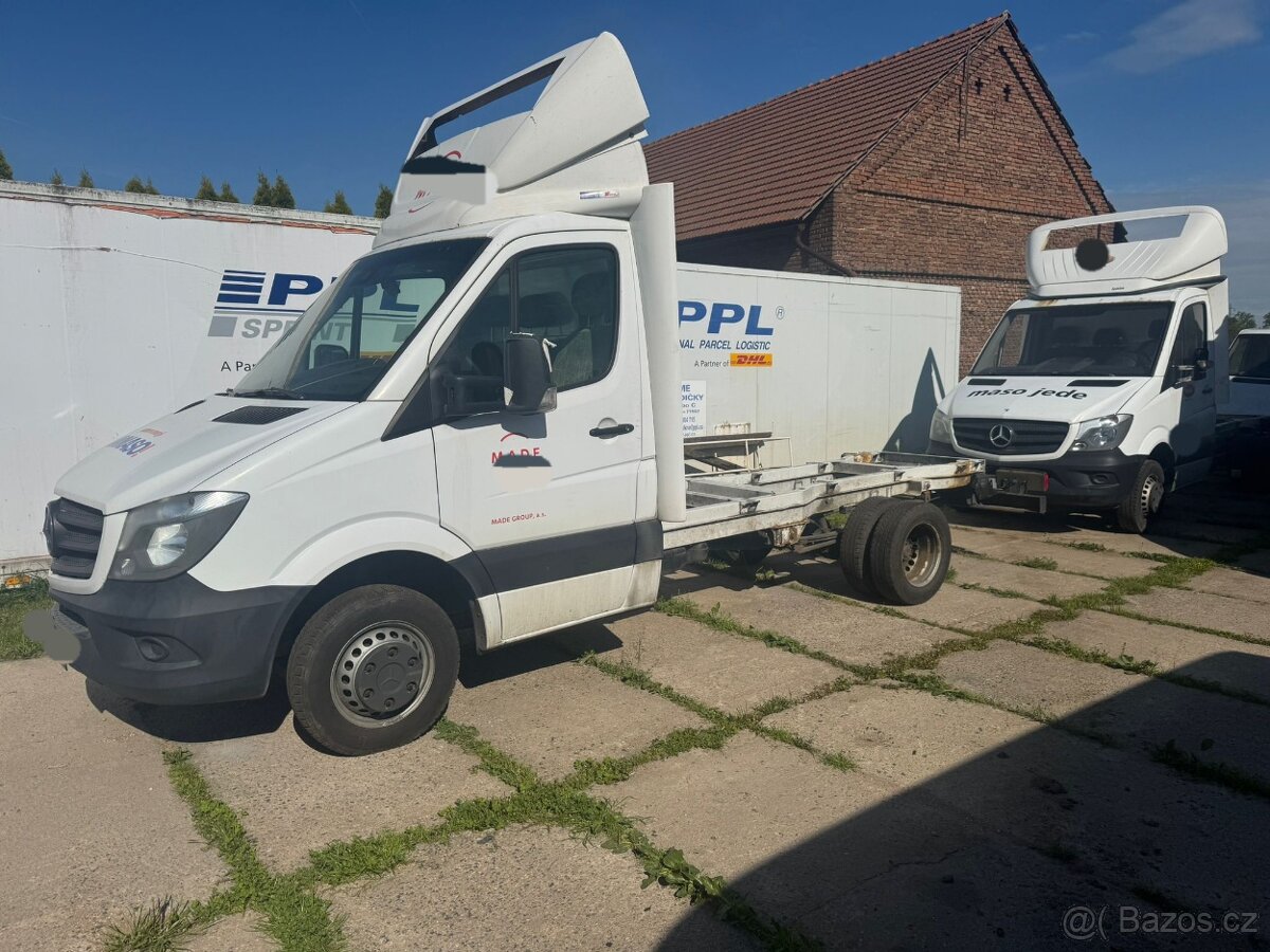 Mercedes Benz Sprinter 513(2 kusy) rok 2015 motor nastartuje