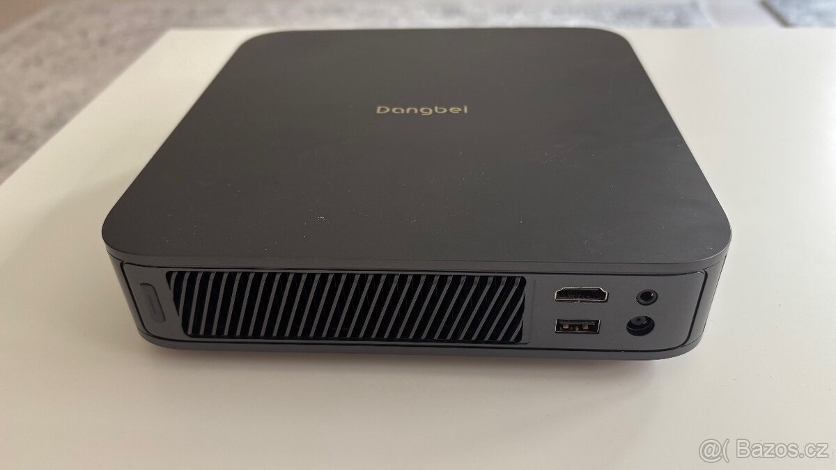 Projektor Dangbei ATOM (04.4L00-LF5HG0-EUR1) černý