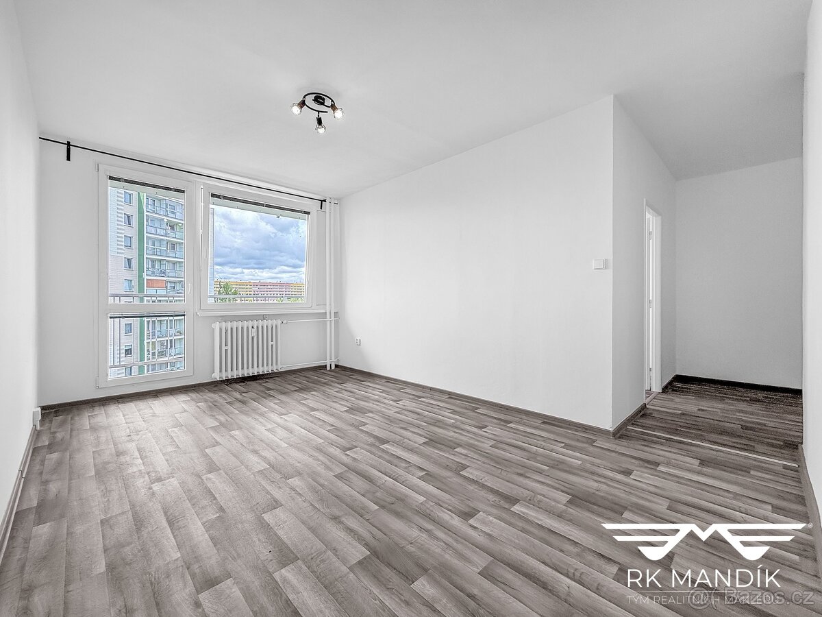 Pronájem bytu 2+kk, 40 m2 - Praha - Prosek, ev.č. 690