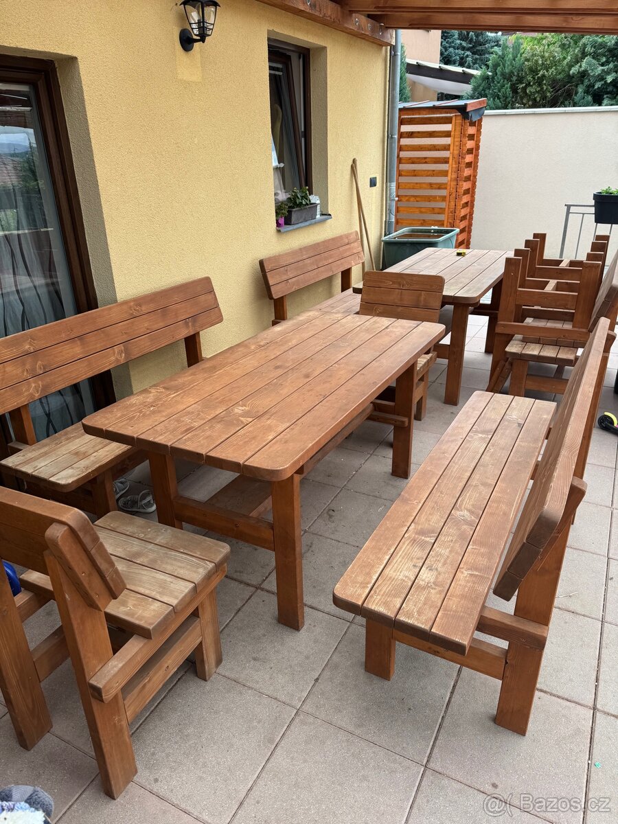 Zahradní nábytek MASIVNÍ SET