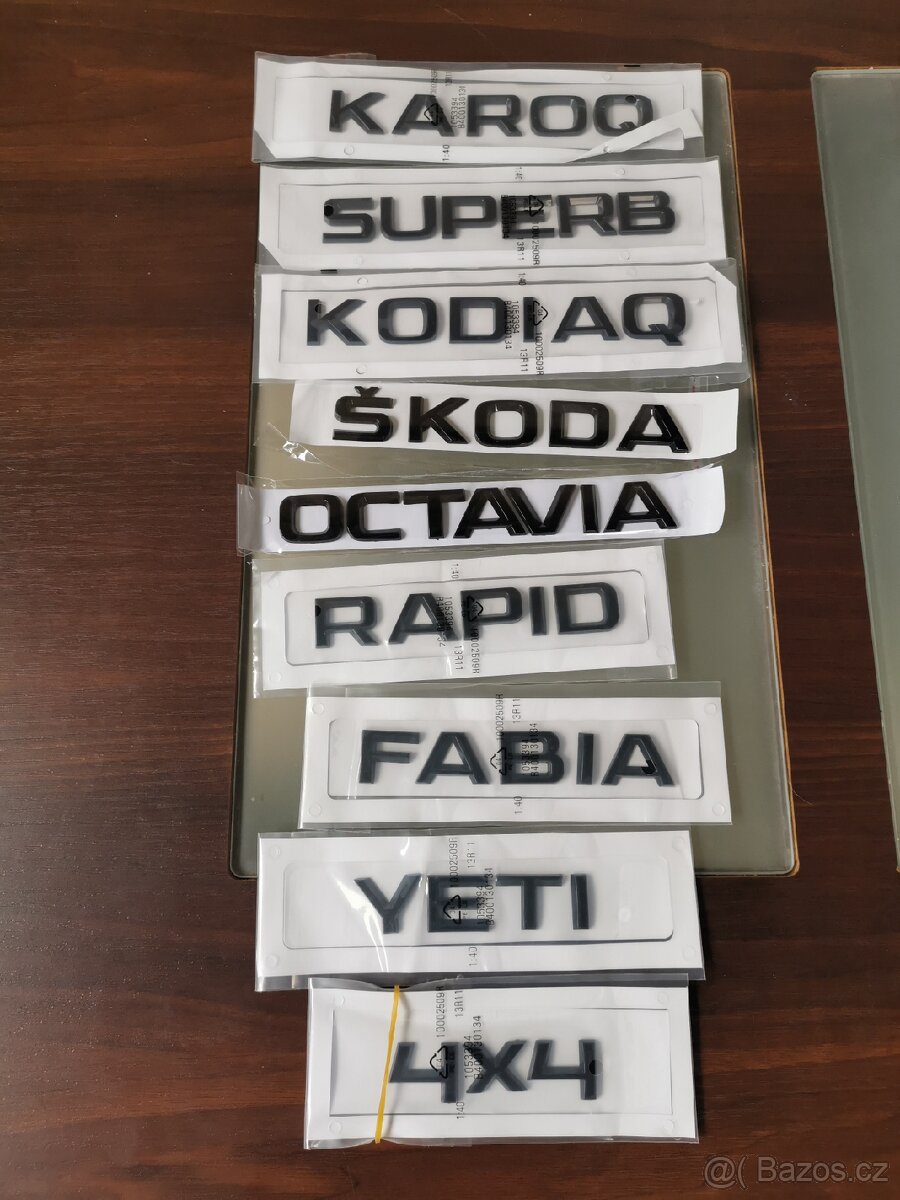 Napiš černý škoda Octavia Fabia Superb