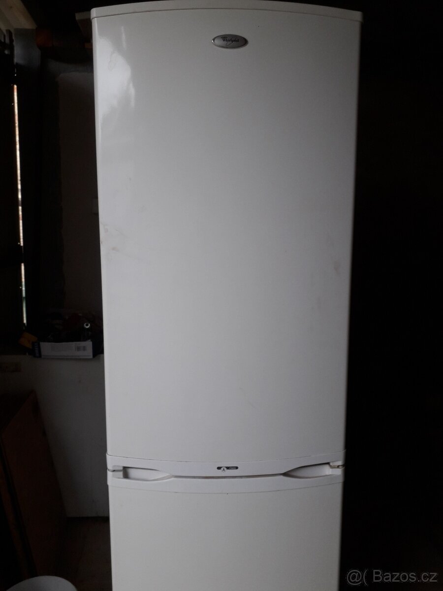 KOMBINOVANÁ CHLADNIČKA WHIRLPOOL