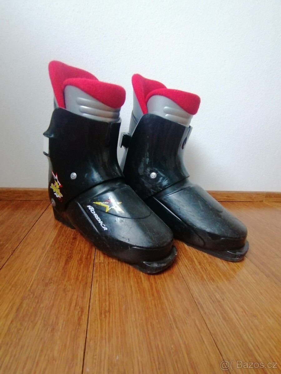 Lyžařské boty zn. Nordica velikost 25,5cm - černá