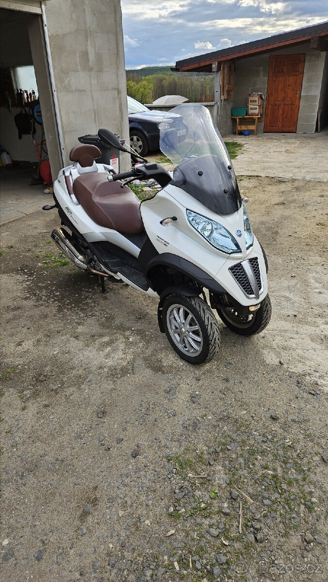 Piaggio MP3 500LT