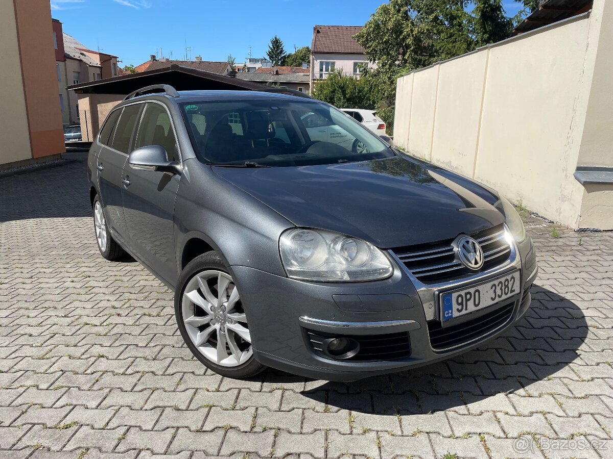 VOLKSWAGEN GOLF - 2.0 TDI (CR) - SERV.KNIHA + KOLA