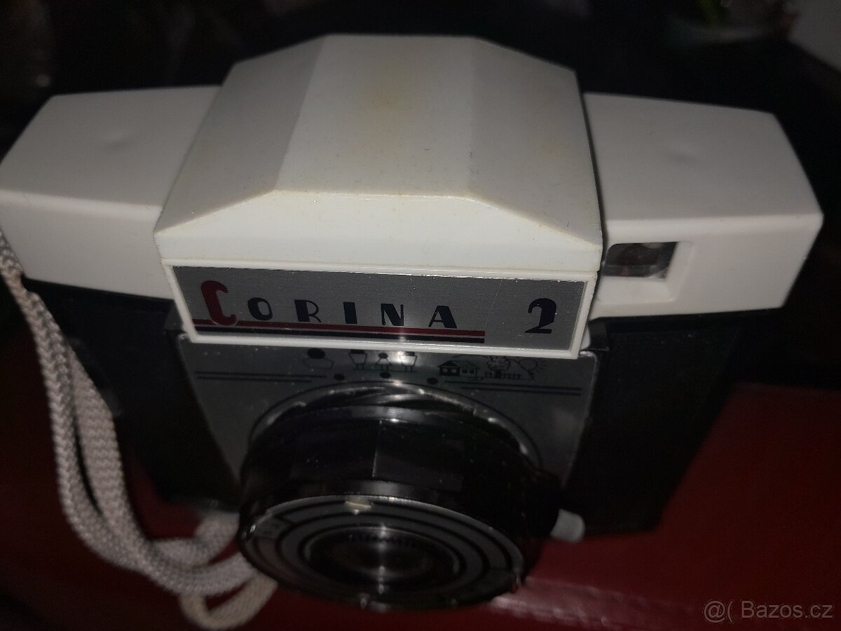 Fotoaparát Corina 2 s obalem
