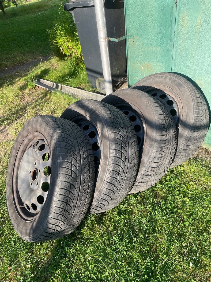 Sada disků 5x112 s pneu 205 55 16