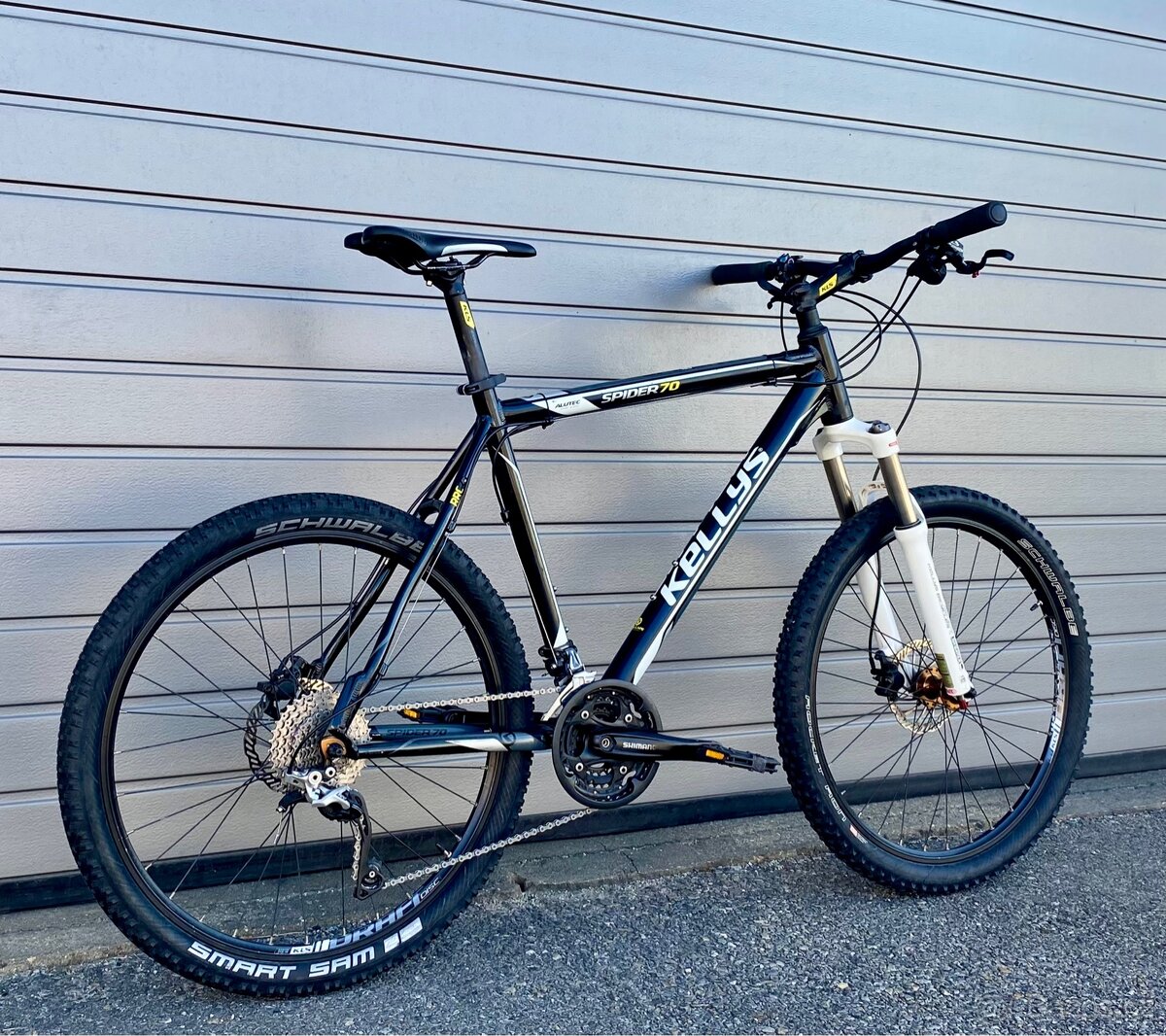 Prodám horské kolo KELLYS 26” ( 170-185cm)